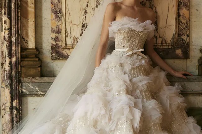 The Hottest Wedding Dress Trends Taking the Bridal World by Storm